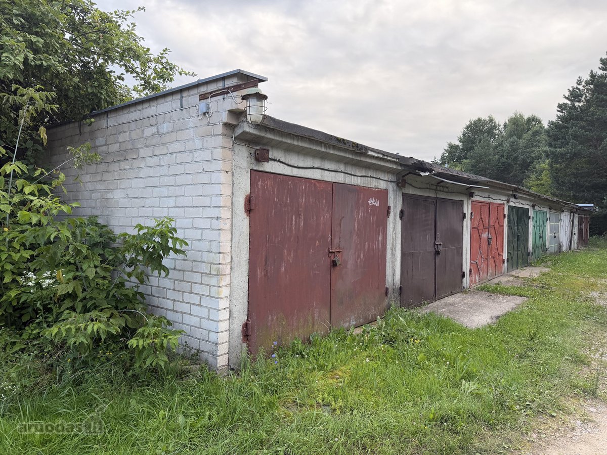 Be elektros (galima įsivesti), duobė po visu - nuotraukos Nr. 2