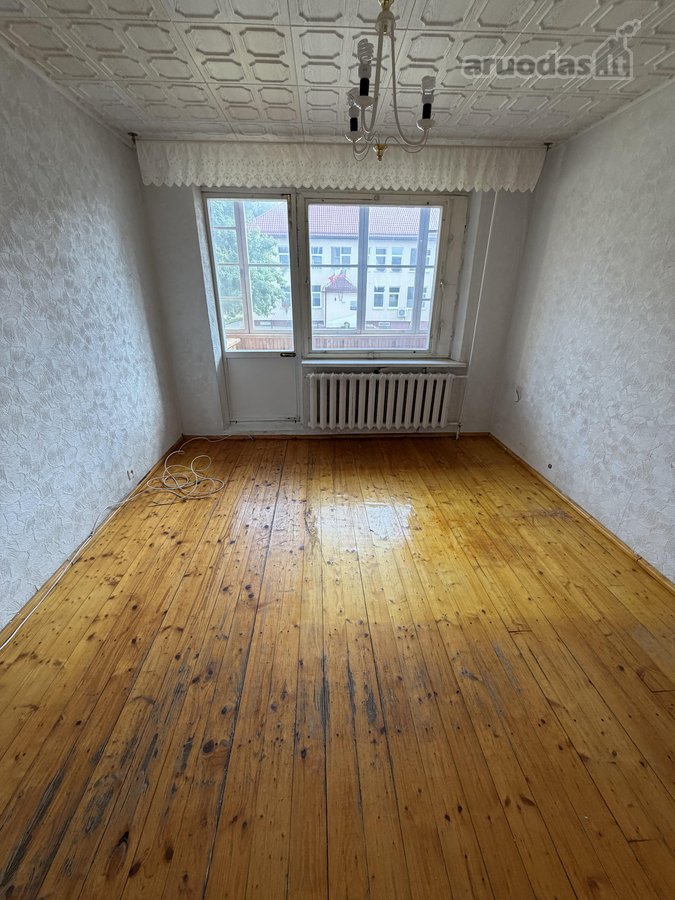 Keturių kambarių butas pirmame aukšte, Utenos - nuotraukos Nr. 19