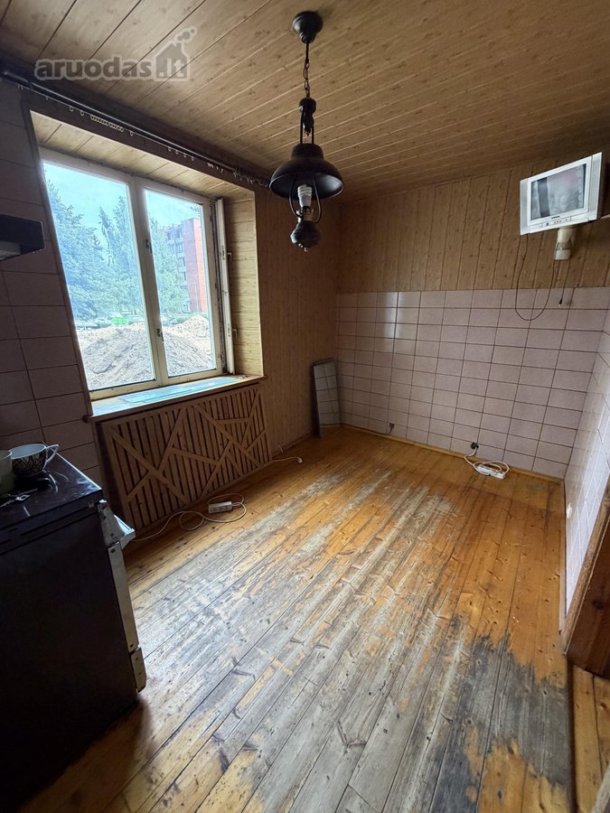 Keturių kambarių butas pirmame aukšte, Utenos - nuotraukos Nr. 24