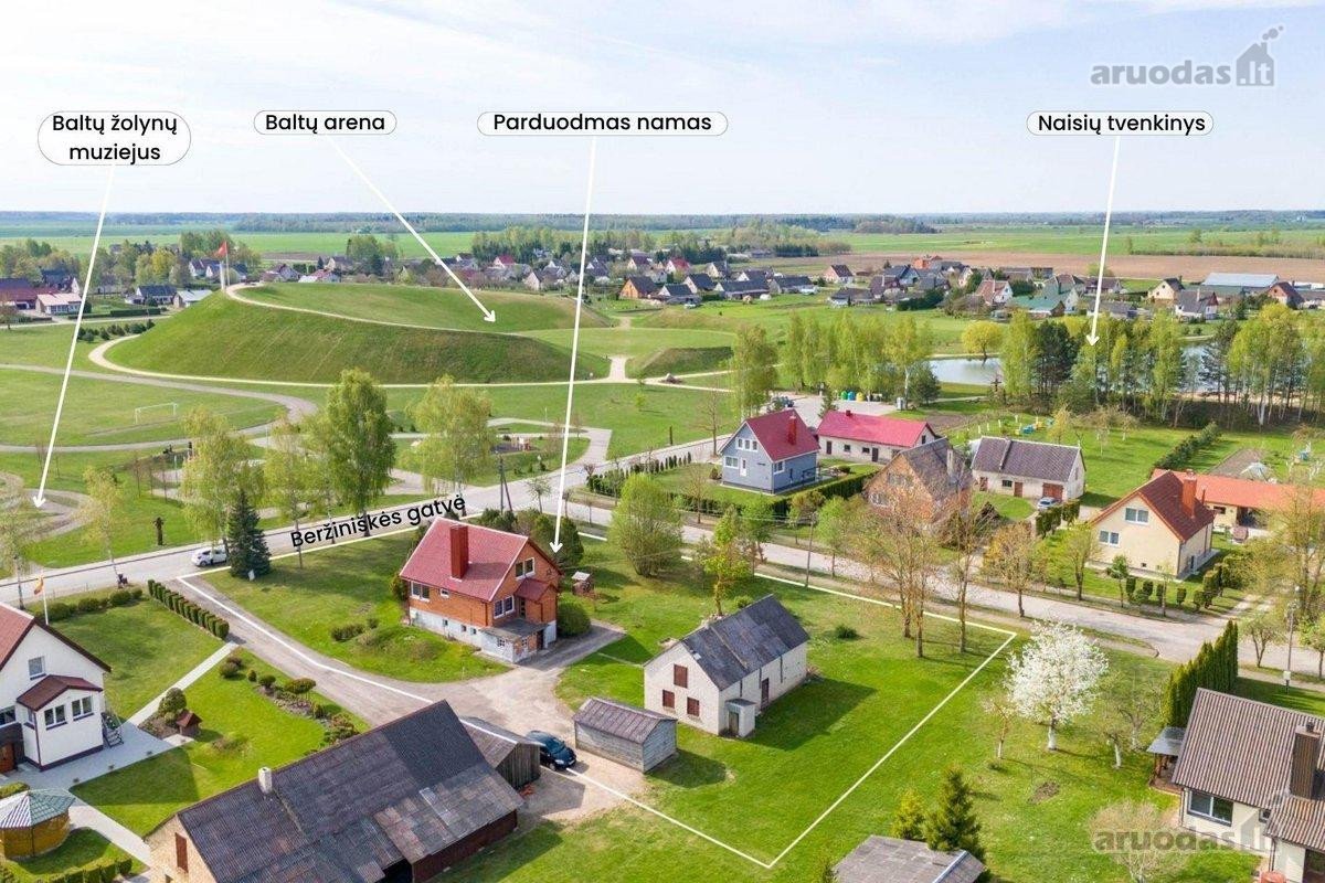 Parduodamas dviejų aukštų namas su erdviu 25 - nuotraukos Nr. 2