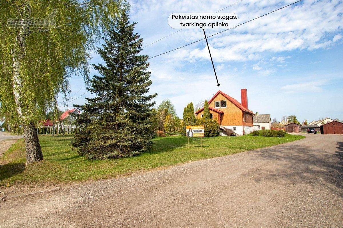 Parduodamas dviejų aukštų namas su erdviu 25 - nuotraukos Nr. 3