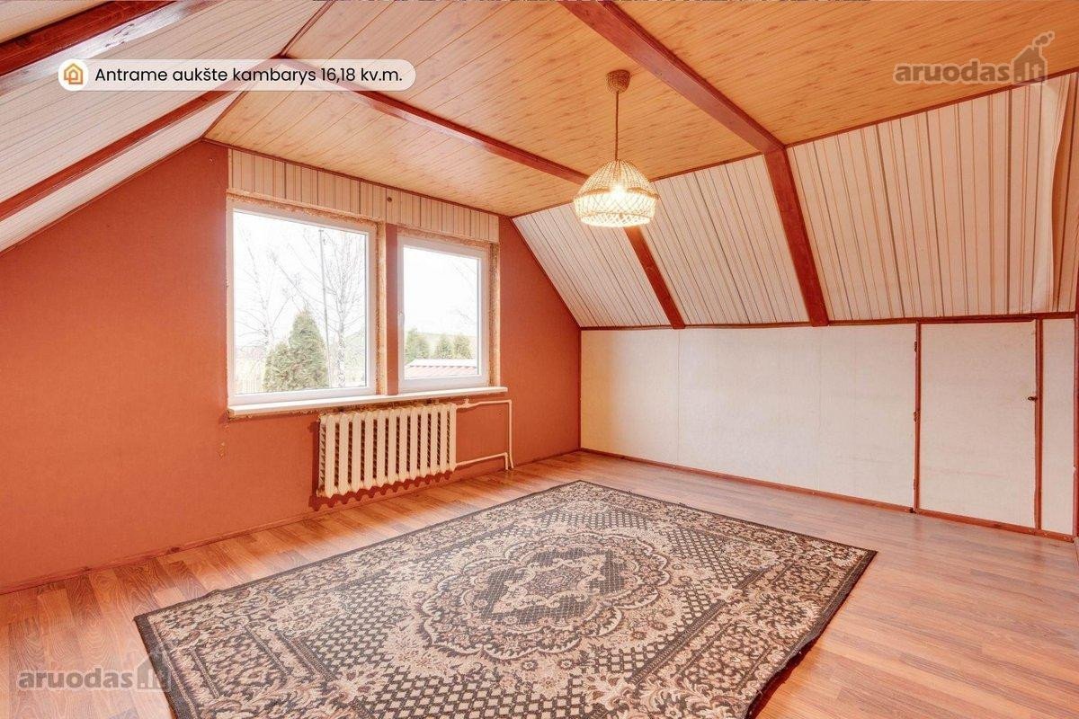 Parduodamas dviejų aukštų namas su erdviu 25 - nuotraukos Nr. 16