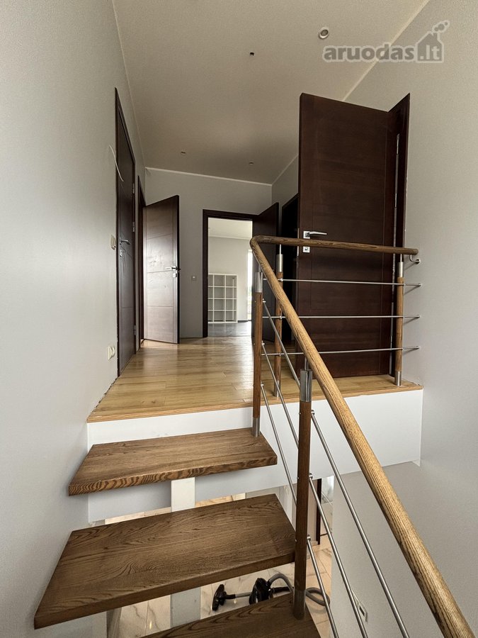 Nuomojamas erdvus namas Pavilnyje - nuotraukos Nr. 19