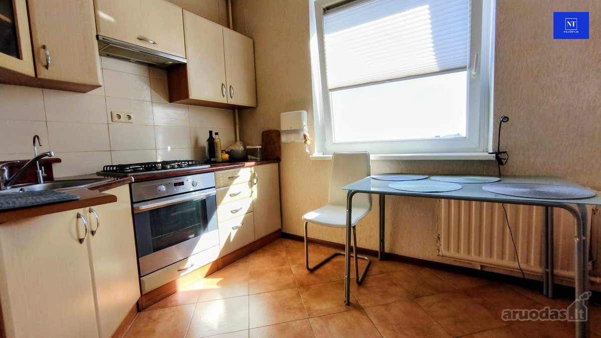 Parduodamas erdvus ir šviesus 77 kv. m trijų - nuotraukos Nr. 12