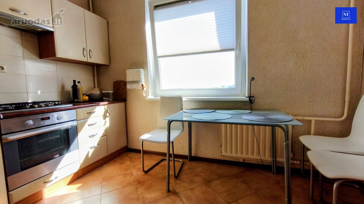 Parduodamas erdvus ir šviesus 77 kv. m trijų - nuotraukos Nr. 16