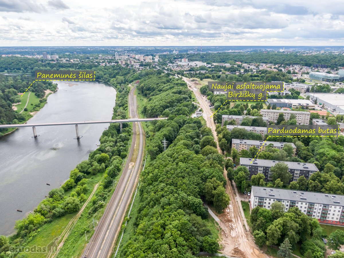 Parduodamas 2 kambarių butas renovuotame name - nuotraukos Nr. 13