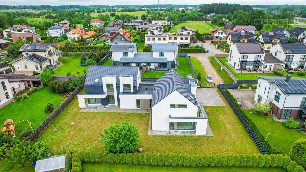 Parduodamas išskirtinės architektūros gyv. - nuotraukos Nr. 7