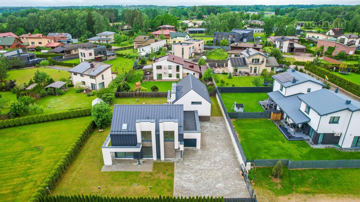 Parduodamas išskirtinės architektūros gyv. - nuotraukos Nr. 9