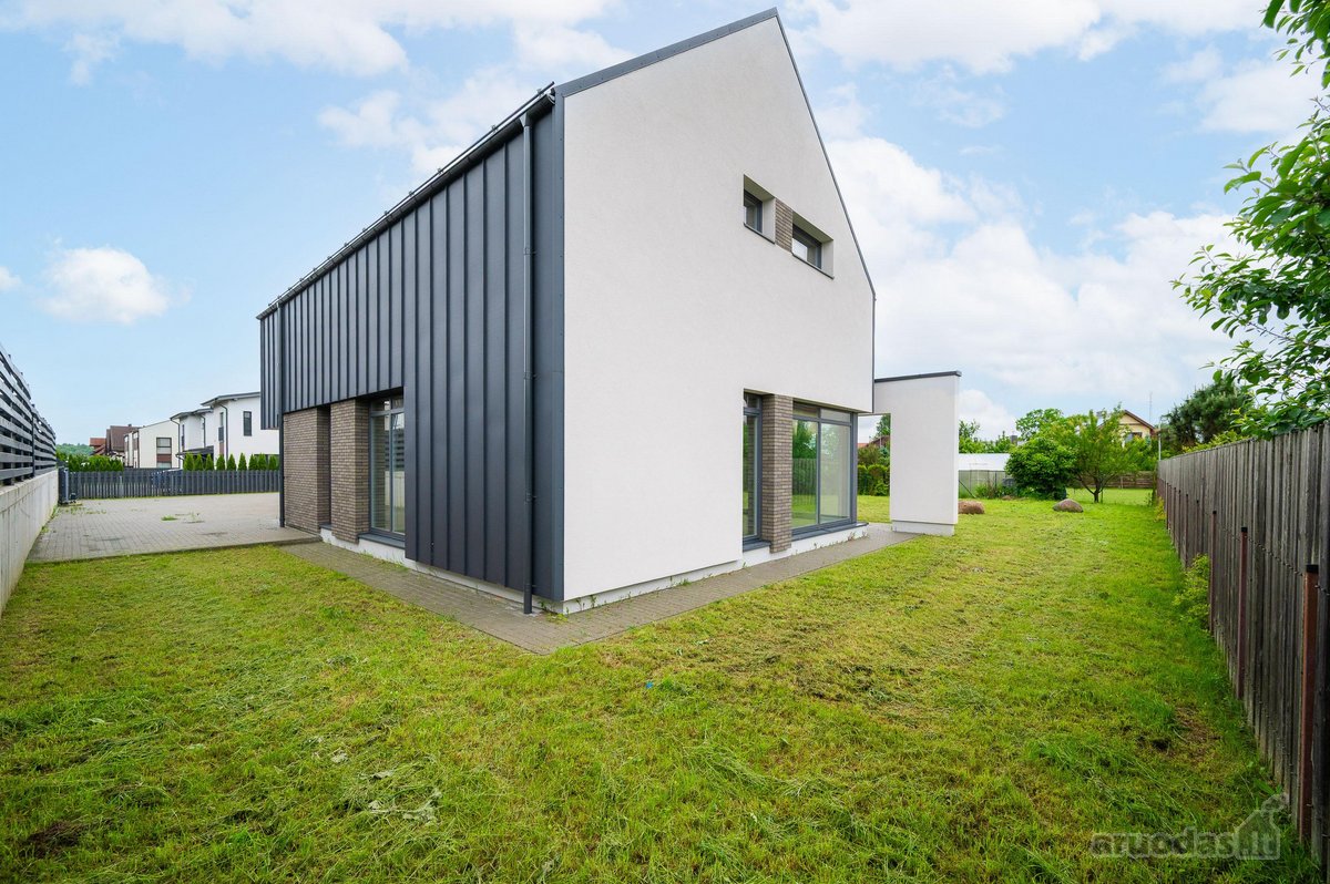Parduodamas išskirtinės architektūros gyv. - nuotraukos Nr. 17