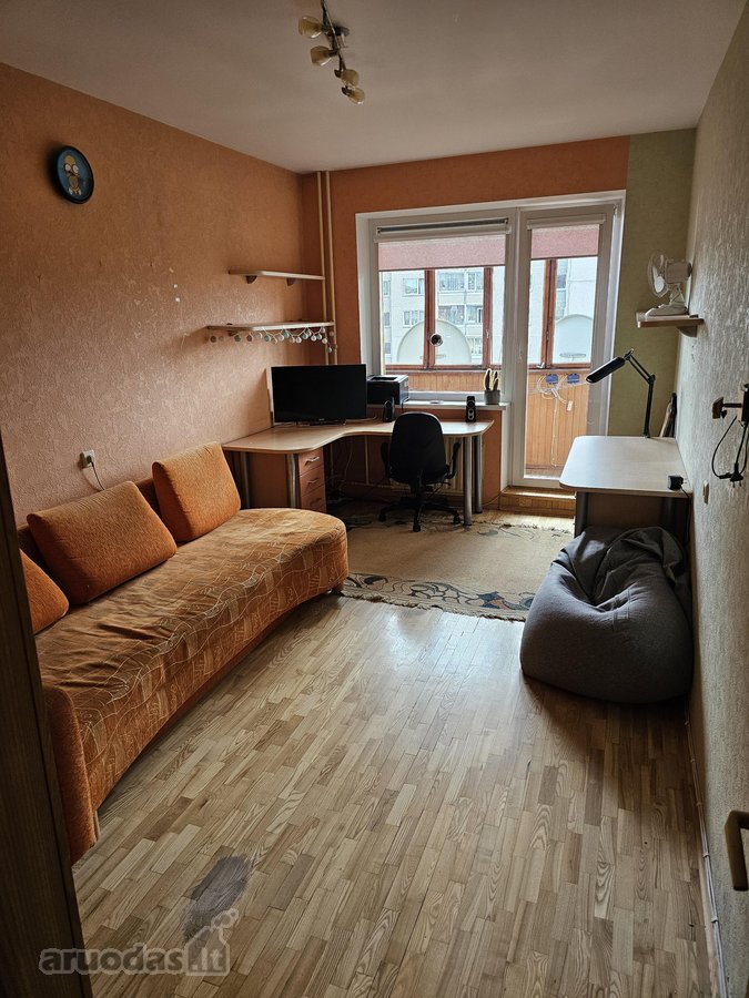 Nuomojamas erdvus ir šviesus 3 kambarių, 70 - nuotraukos Nr. 17
