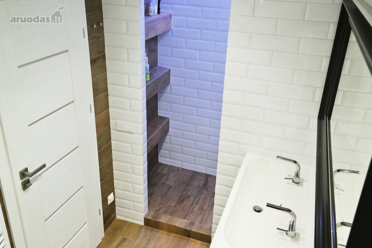 Erdvus bei šviesus 3 kambarių butas su - nuotraukos Nr. 8