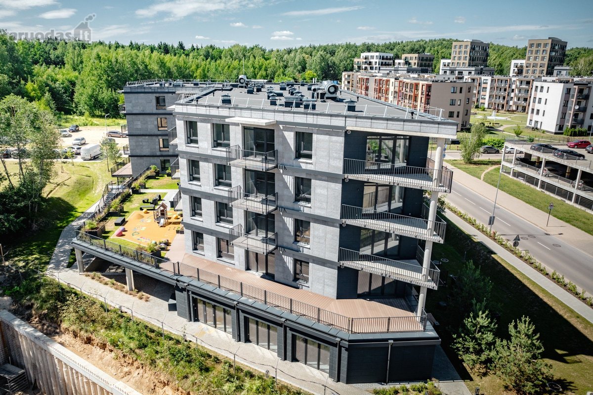 Nuomojamas modernus ir šviesus 3 kambarių - nuotraukos Nr. 23