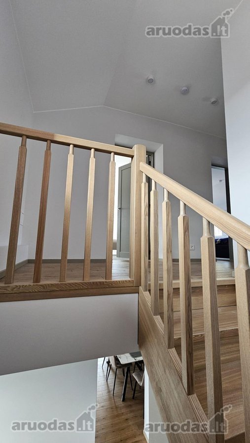 Išnuomojamas naujai suremontuotas 4 kambarių - nuotraukos Nr. 16