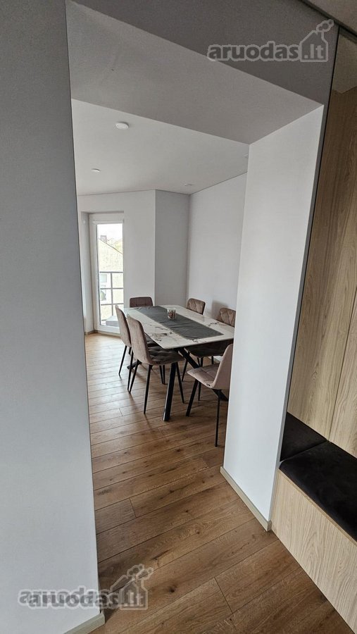 Išnuomojamas naujai suremontuotas 4 kambarių - nuotraukos Nr. 19
