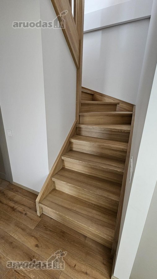 Išnuomojamas naujai suremontuotas 4 kambarių - nuotraukos Nr. 21