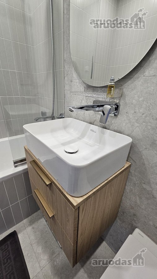 Išnuomojamas naujai suremontuotas 4 kambarių - nuotraukos Nr. 22