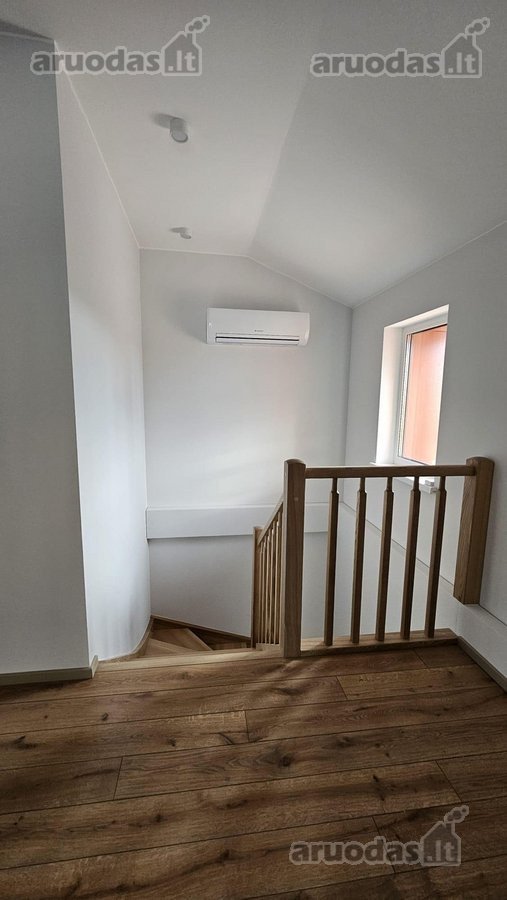 Išnuomojamas naujai suremontuotas 4 kambarių - nuotraukos Nr. 36