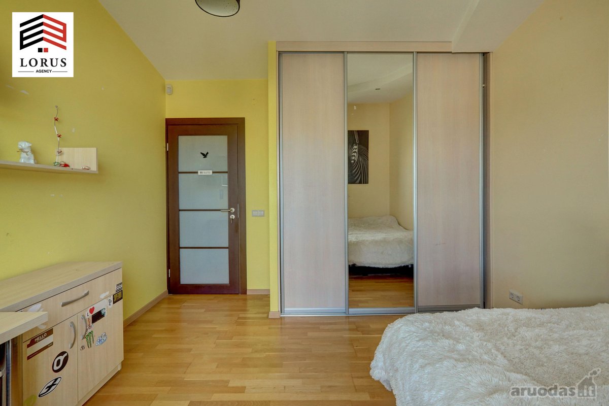Parduodamas Erdvus 4 Kambarių Butas Per Du - nuotraukos Nr. 15