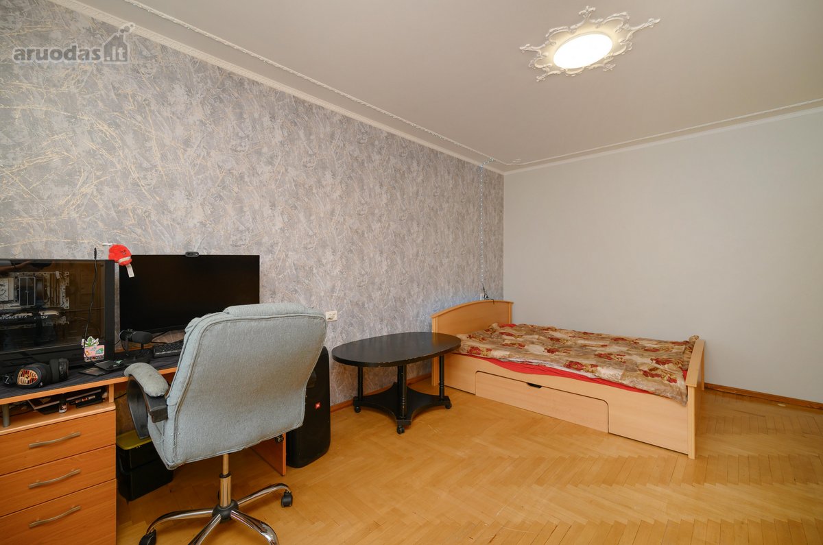 Parduodamas erdvus 4 kambarių butas - nuotraukos Nr. 10