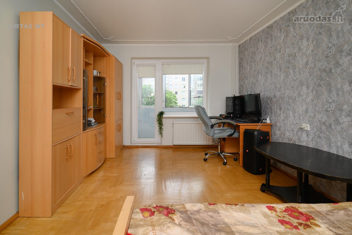 Parduodamas erdvus 4 kambarių butas - nuotraukos Nr. 11