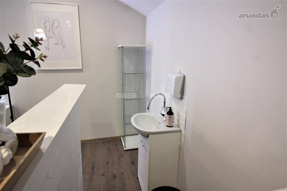 Parduodamos komercinės patalpos miesto centre - nuotraukos Nr. 9