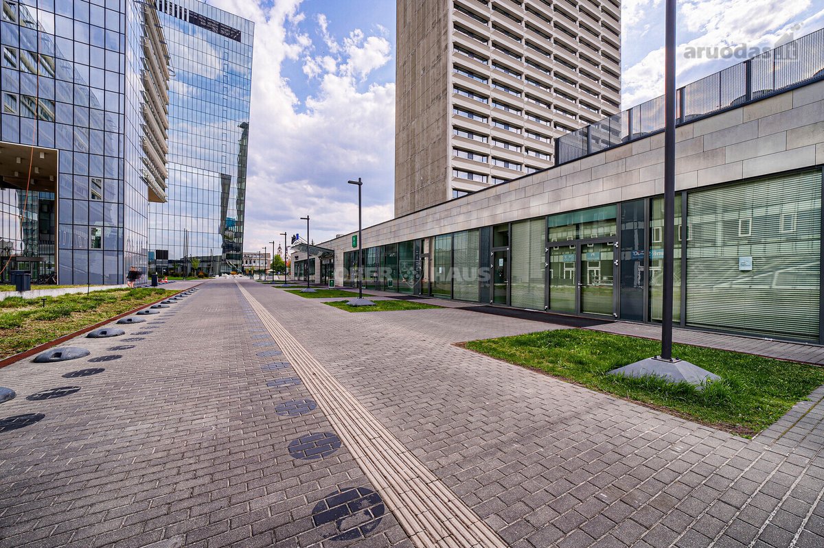 Išnuomojamos moderniai įrengtos komercinės - nuotraukos Nr. 14