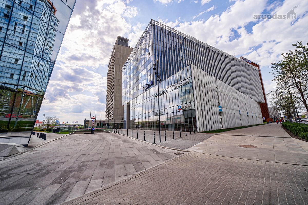 Išnuomojamos moderniai įrengtos komercinės - nuotraukos Nr. 17