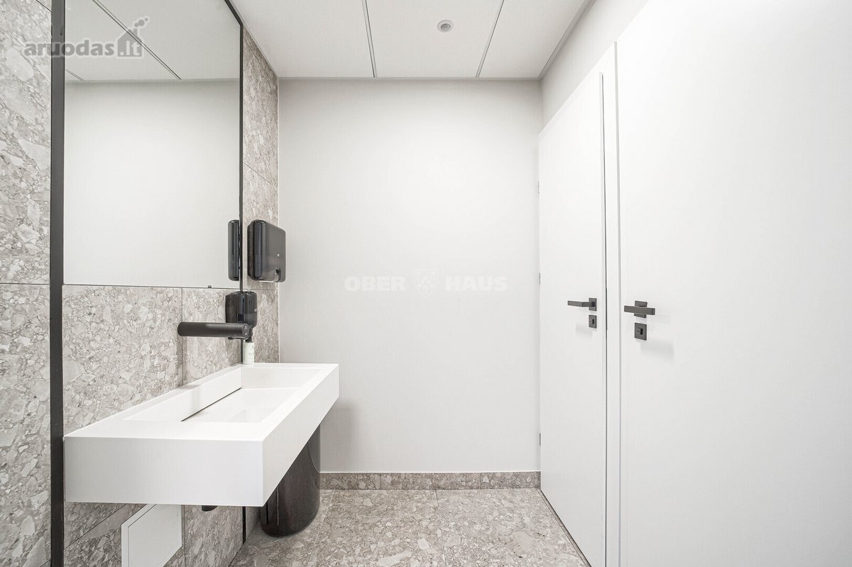 Išnuomojamos modernios biuro patalpos su - nuotraukos Nr. 11