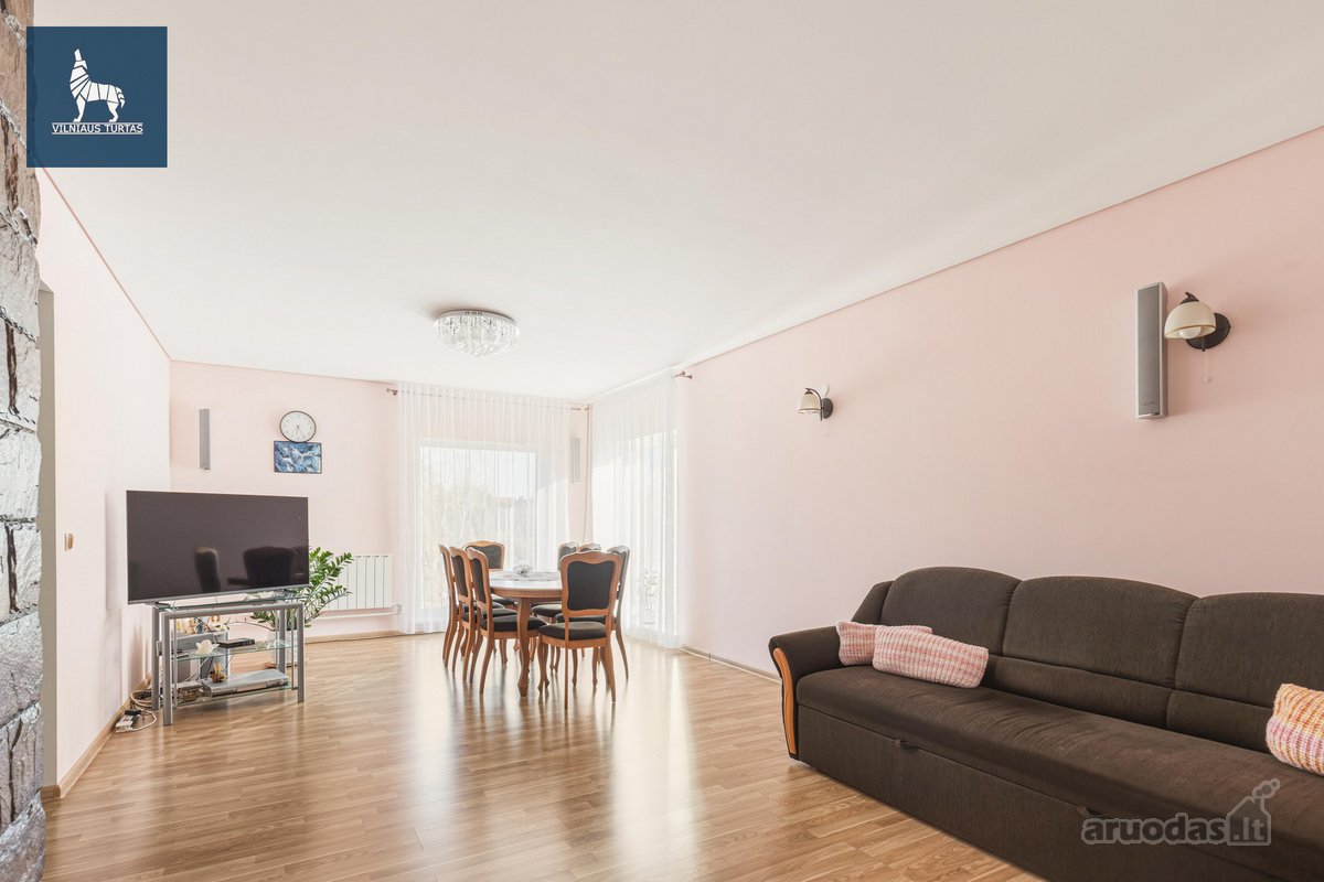 Parduodamas erdvus namas šalia Pavilnių - nuotraukos Nr. 8