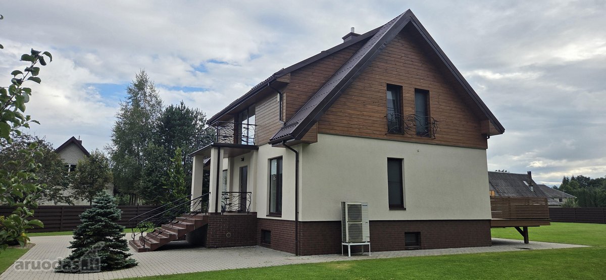Parduodamas erdvus 2 aukštų namas su pilnai - nuotraukos Nr. 2