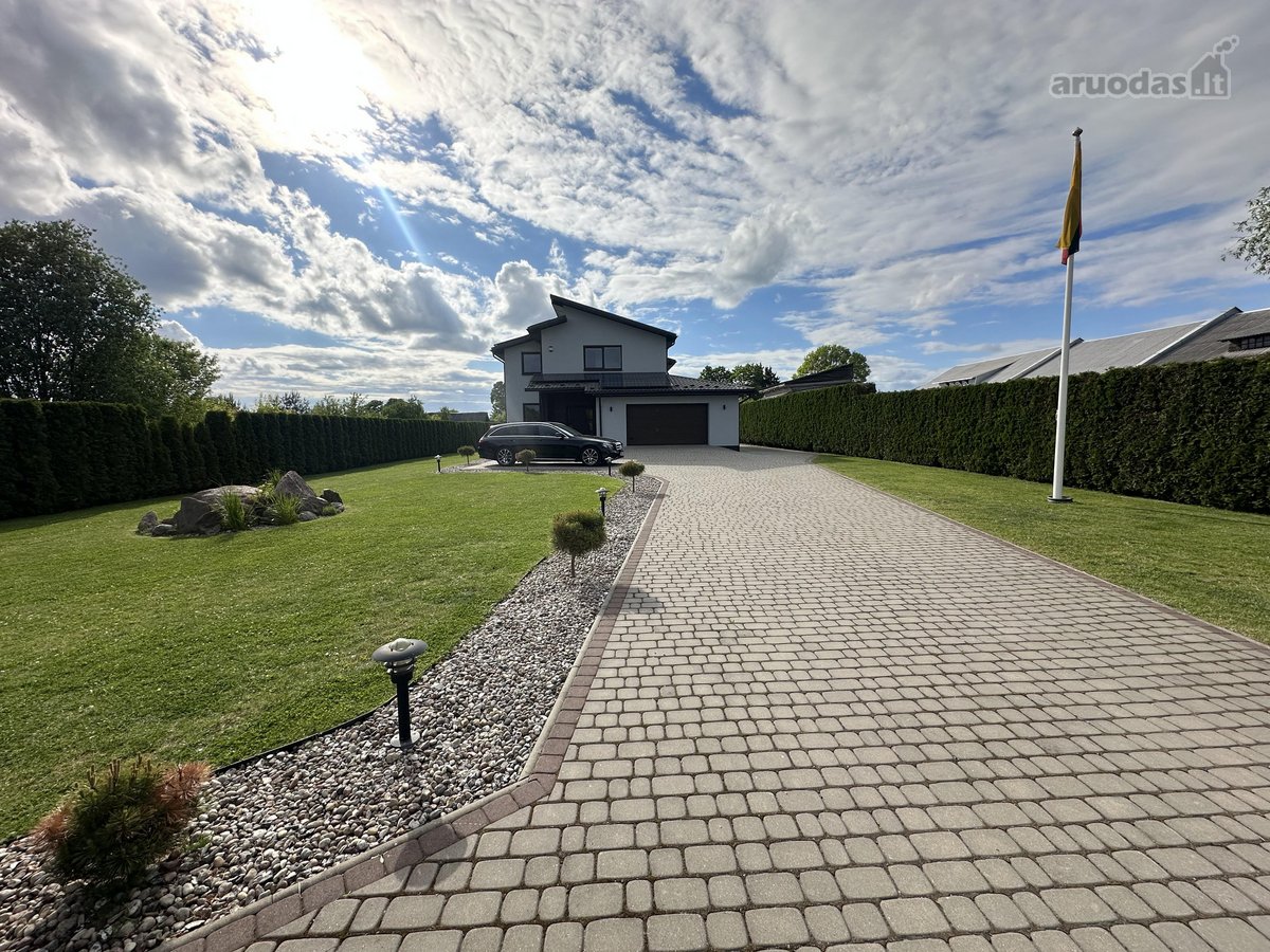 Parduodamas Erdvus Ir Pilnai Įrengtas Namas - nuotraukos Nr. 3