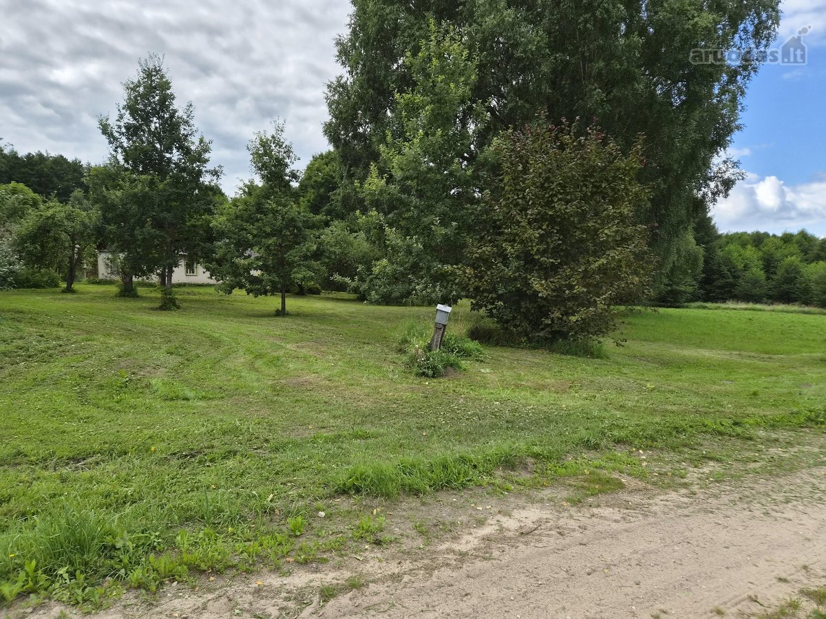 Parduodama sodyba su 5 ha sklypu – 0.39 ha - nuotraukos Nr. 11