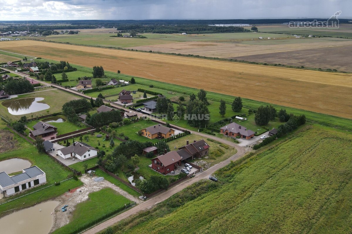 Nebaigtas statyti sublokuotas namas – toliau - nuotraukos Nr. 11