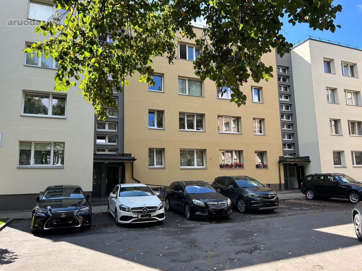 Parduodamas stilingai įrengtas 3 kambarių - nuotraukos Nr. 14