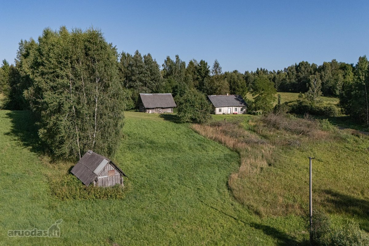 Parduodama privati sodyba su 4,5 ha žemės - nuotraukos Nr. 14