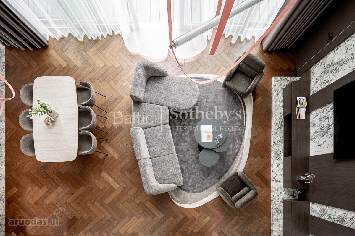 Išskirtinės architektūros namai Antakalnyje - nuotraukos Nr. 7