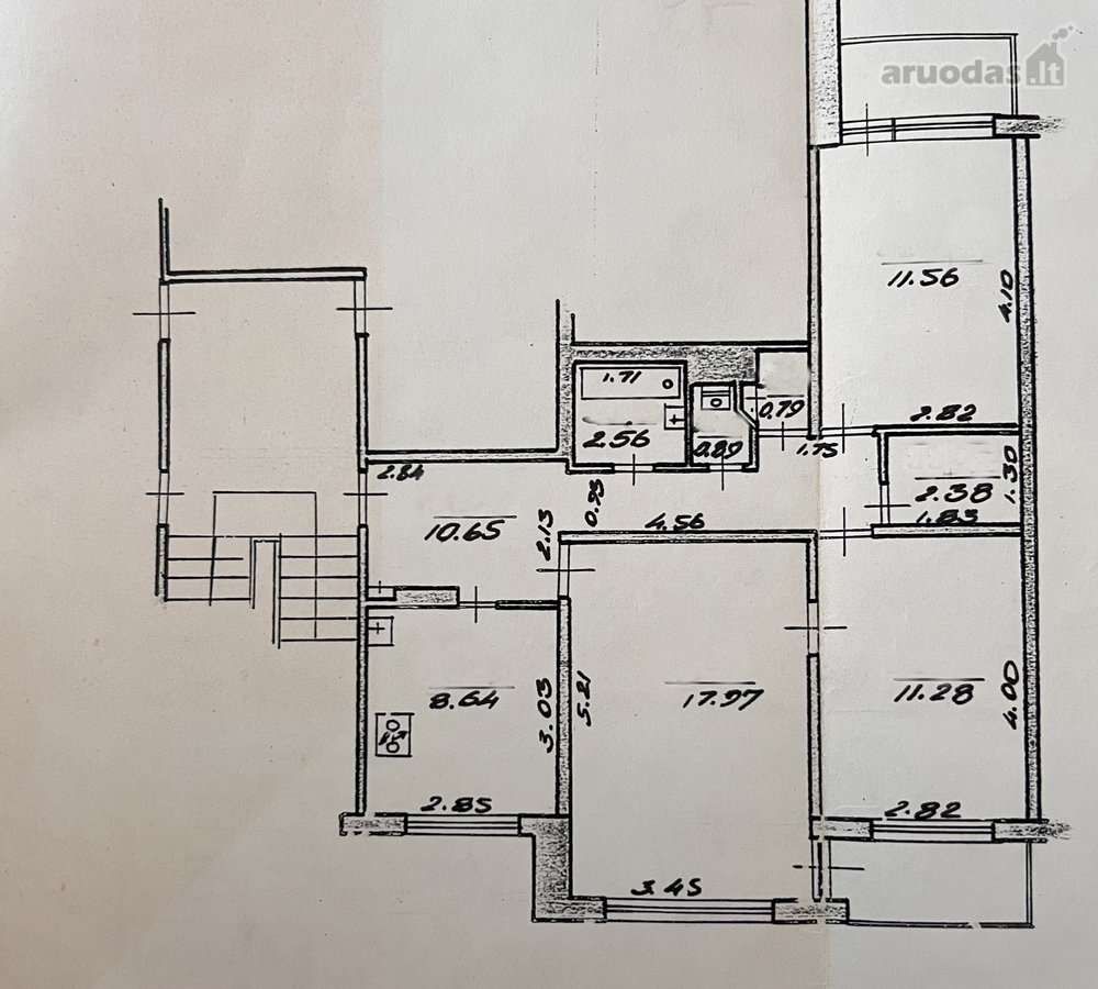 Parduodamas trijų kambarių butas su visais - nuotraukos Nr. 17