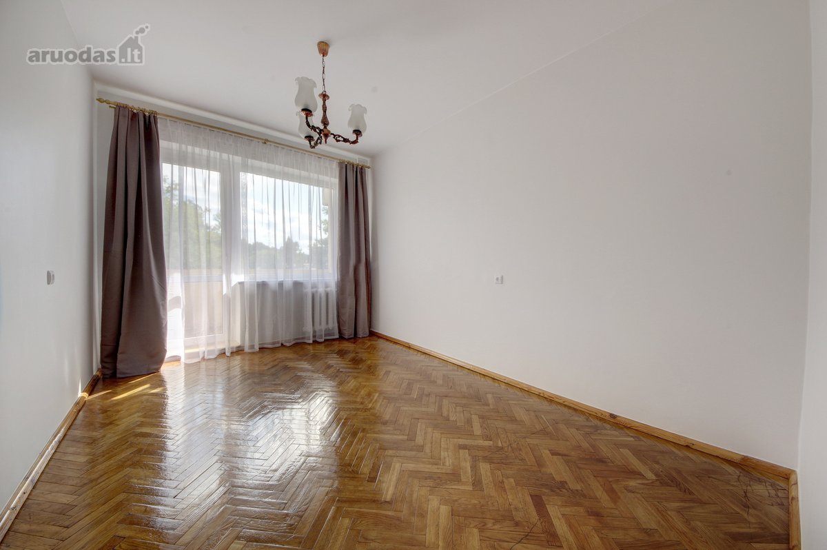 Parduodamas trijų kambarių butas su visais - nuotraukos Nr. 11
