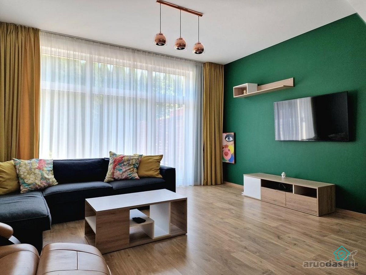 Išnuomojamas erdvus bei šviesus 3 kambarių, - nuotraukos Nr. 2