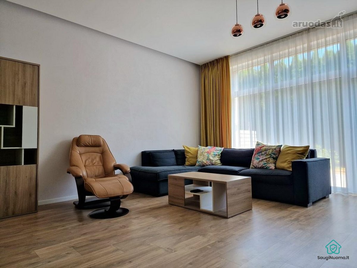 Išnuomojamas erdvus bei šviesus 3 kambarių, - nuotraukos Nr. 3