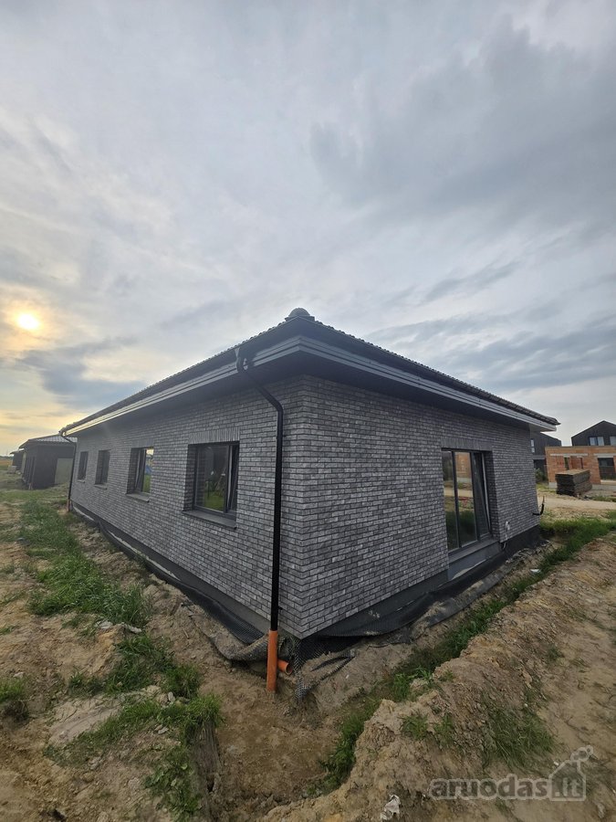 Naujas 75 M² Sublokuotas Namas Bajoruose - nuotraukos Nr. 18