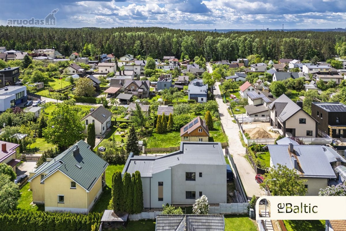 Parduodamas erdvus namas gamtos apsuptyje - nuotraukos Nr. 11