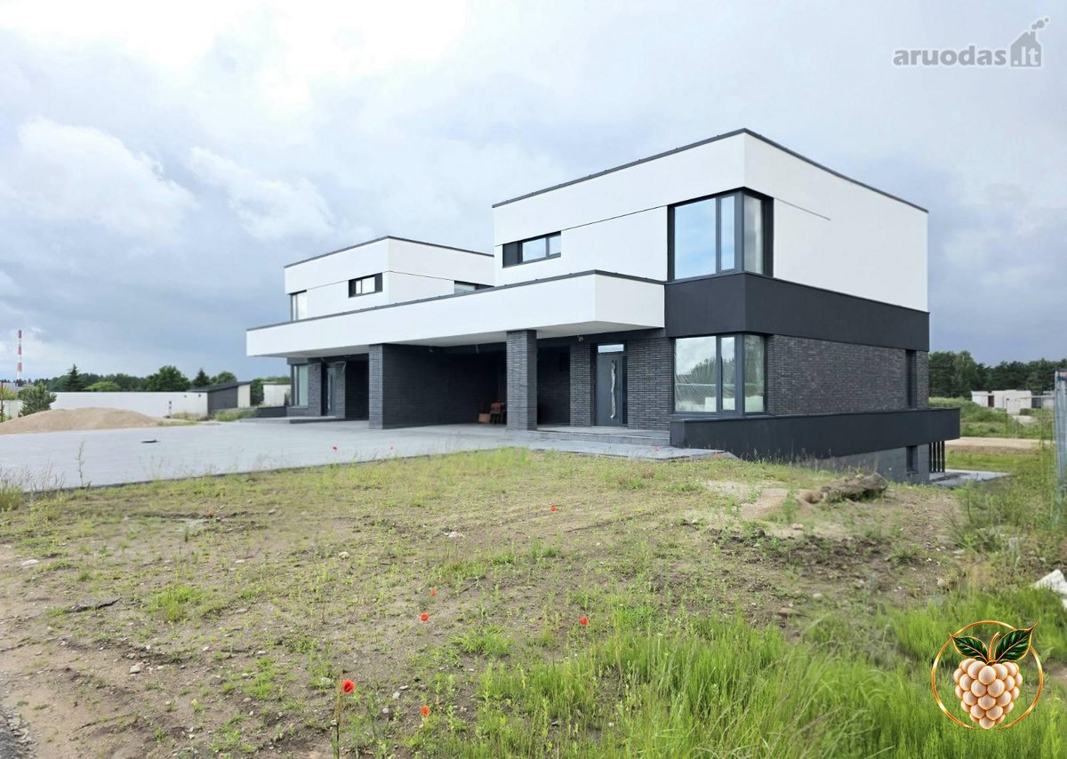 Modernios architektūros namai šalia ežero – - nuotraukos Nr. 32