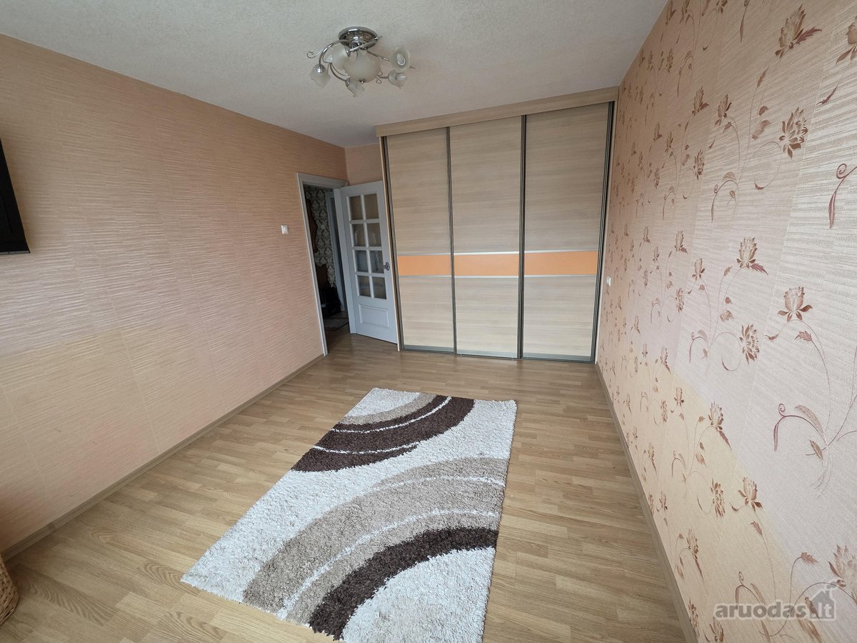 Išnuomojamas 3 kambarių butas ilgalaikei - nuotraukos Nr. 6