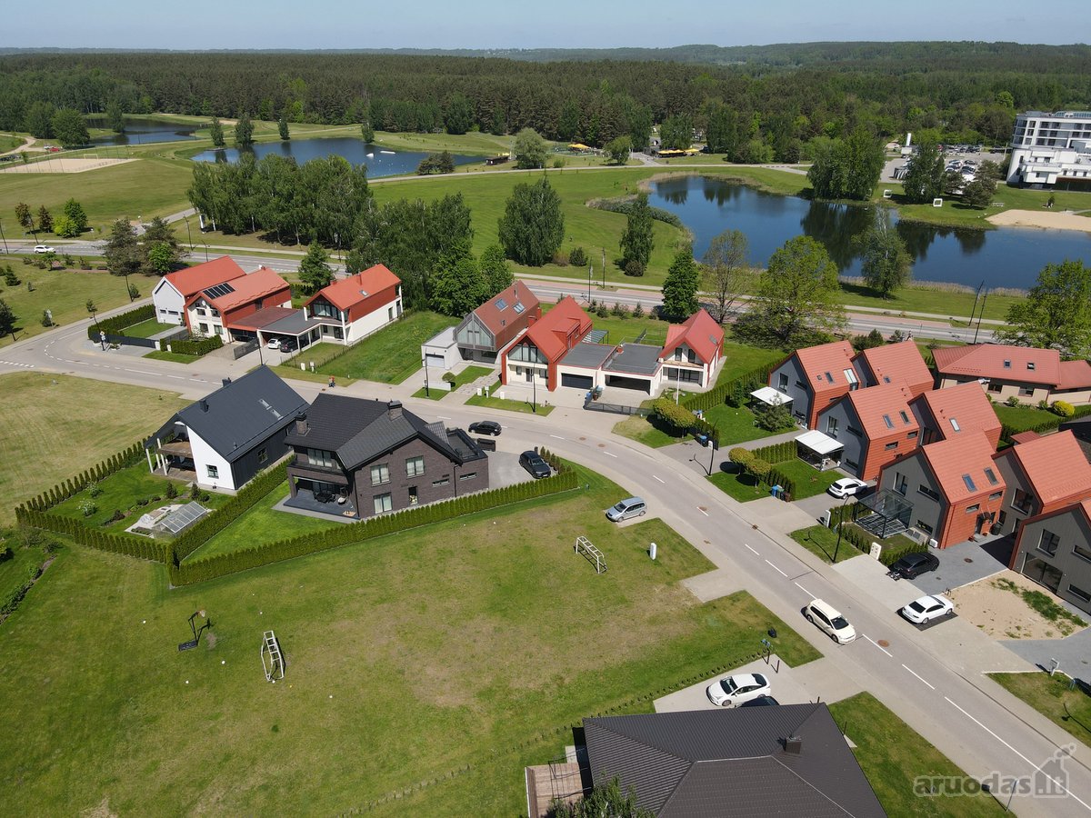 Pristatome Jums Erdvų, Išskirtinio Eksterjero - nuotraukos Nr. 49