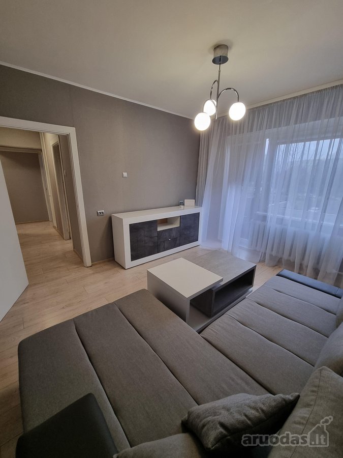 Išnuomojamas erdvus ir šviesus 2 kambarių - nuotraukos Nr. 2