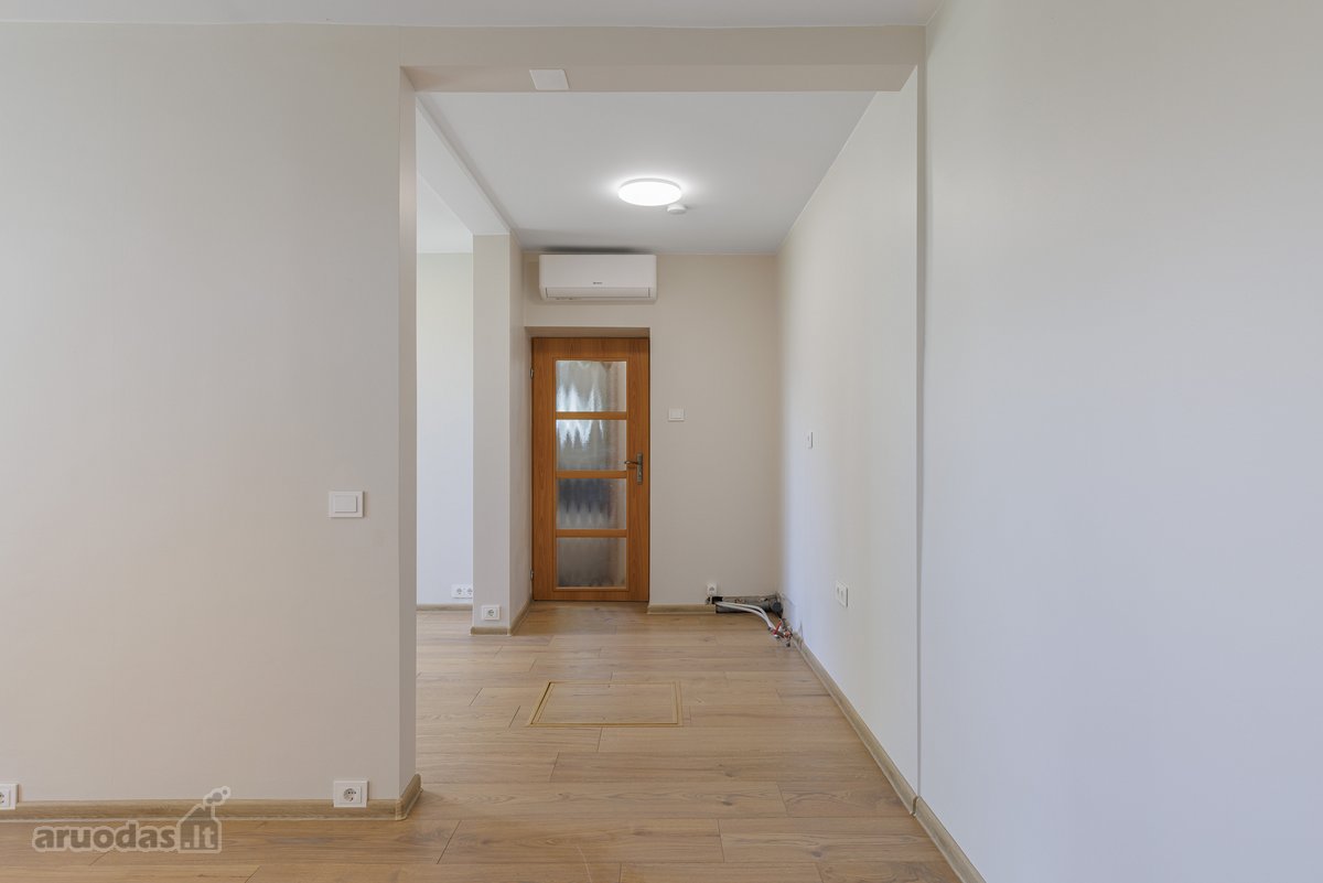 2 kambarių butas su atskiru įėjimu pirmame - nuotraukos Nr. 5