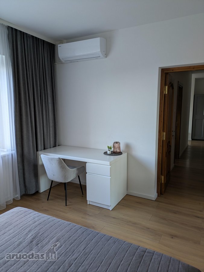 Erdvus ir jaukus 2 kambarių, 70 m² butas su - nuotraukos Nr. 4
