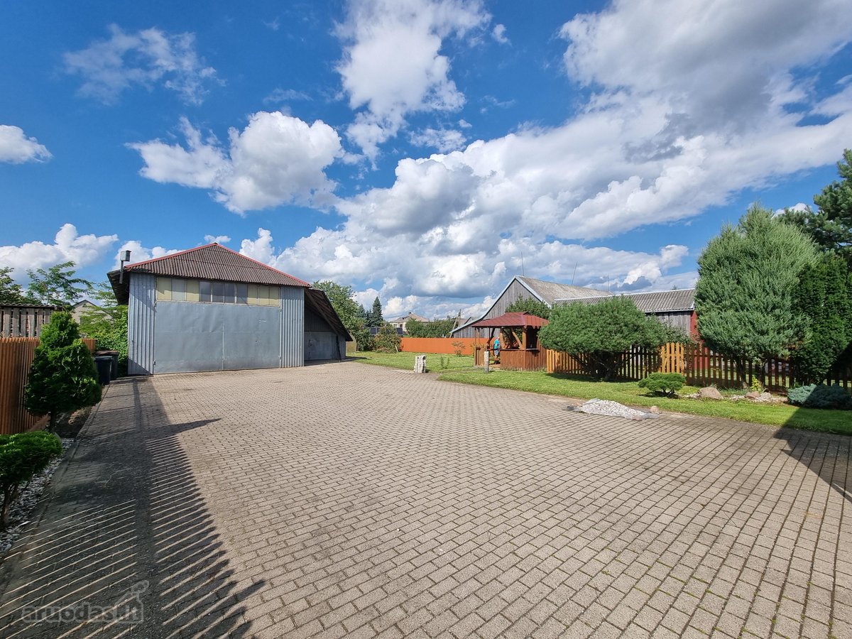Parduodama pusę namo. Pirmas 45m2, rūsys 55m2. - nuotraukos Nr. 2