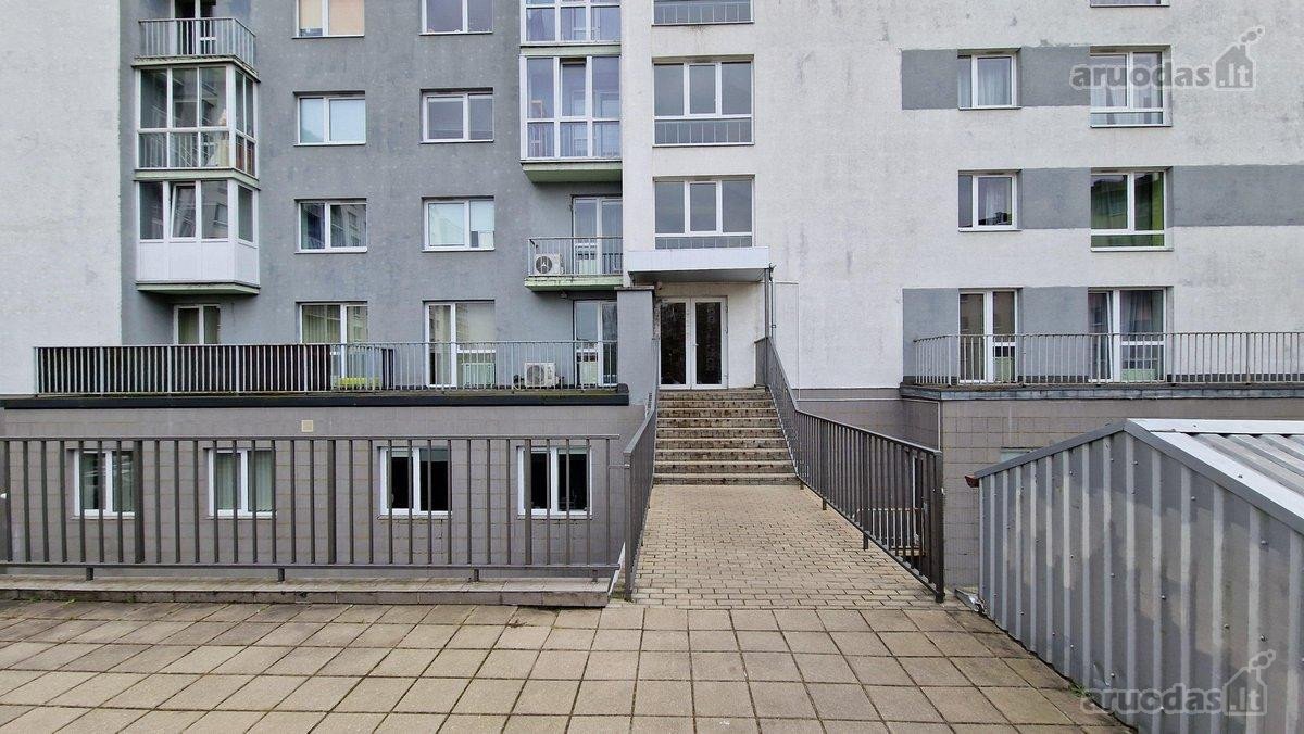 Išnuomojamas šviesus 3 kambarių butas Jurgio - nuotraukos Nr. 2